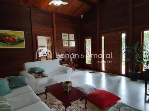 Imagem Excelente casa térrea, ampla, moderna, rústica, living, escritório, lavabo, 3 suítes sendo a mas...