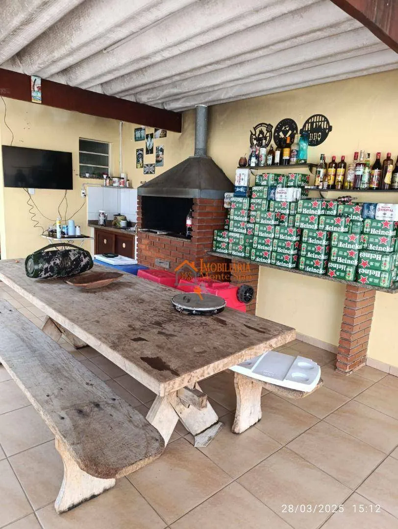Imagem Casa com 5 dormitórios à venda, 240 m² por R$ 1.259.000,00 - Jardim Vila Galvão - Guarulhos/SP
