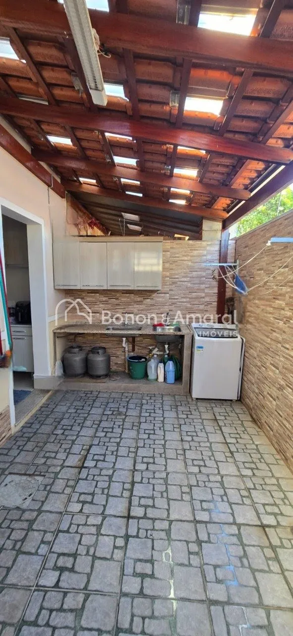 Imagem Charmoso Sobrado em Condomínio com Energia Solar e Ambiente de Vila