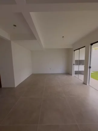 Imagem Casa à Venda em Garopaba-SC: 3 Quartos, 1 Suíte, 124,40m², 1 Vaga, no Ambrósio