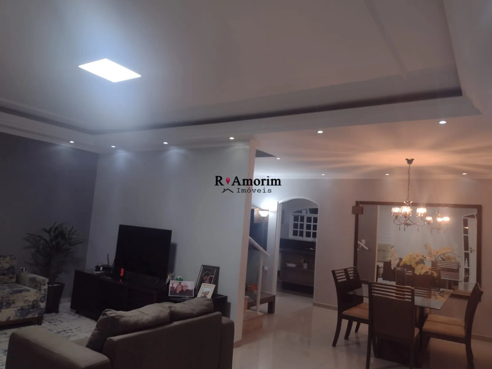 Imagem Casa com ótima localização e acabamento Premiun, a venda em Barueri/SP