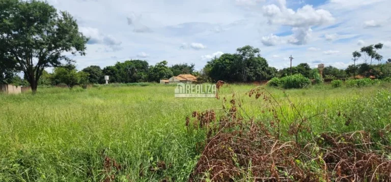 Imagem Terreno à venda no Bairro Chácaras Vila Real, Uberaba - Oportunidade única!