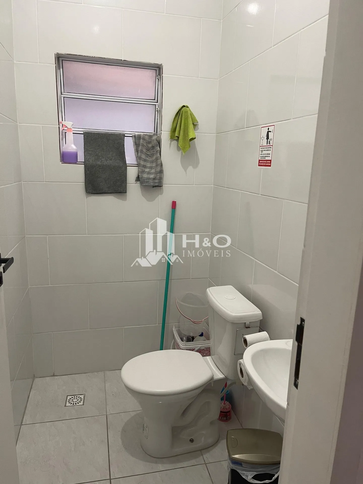 Imagem Salas Comercial Locação na Av. dos Latinos - 24m² | Região Comercial Ampla !