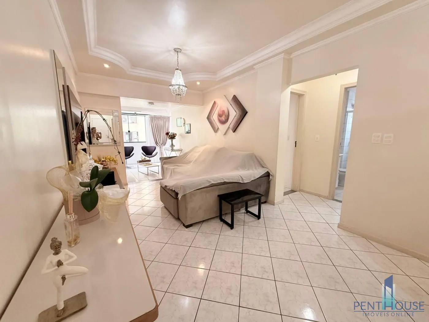 Imagem Apartamento Zona Central para Venda em Balneário Camboriú, CENTRO, 2 dormitórios, 1 suíte, 2 banheiros, 1 vaga