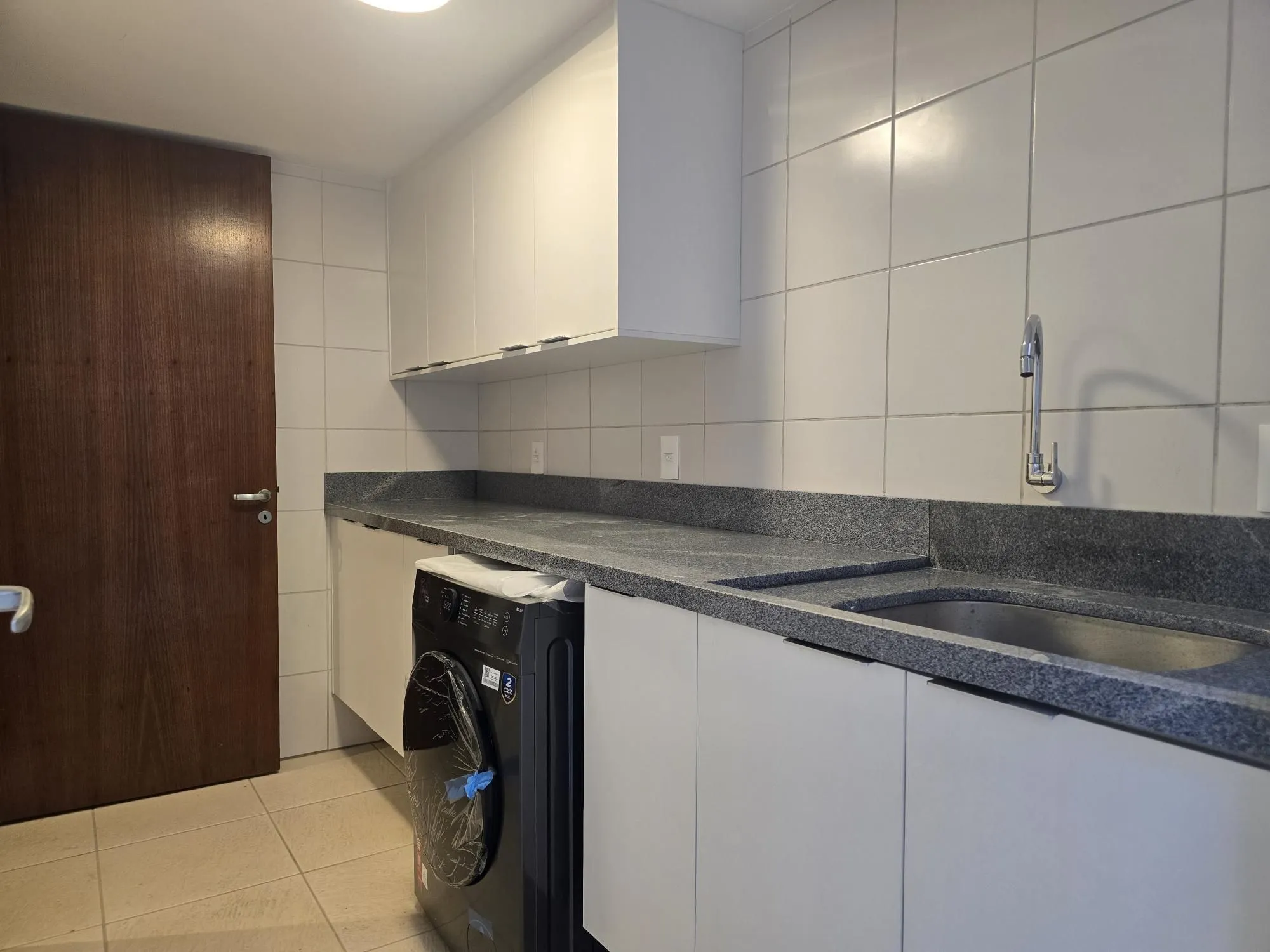 Imagem Casa em Condomínio 4 dorms à venda Avenida Taquary, Cristal - Porto Alegre