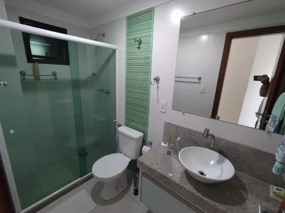 Imagem Excelente Apartamento de Frente para o Mar na Praia do Morro composto por 4 dormitório sendo 3 suítes, com 2 vagas de garagem.