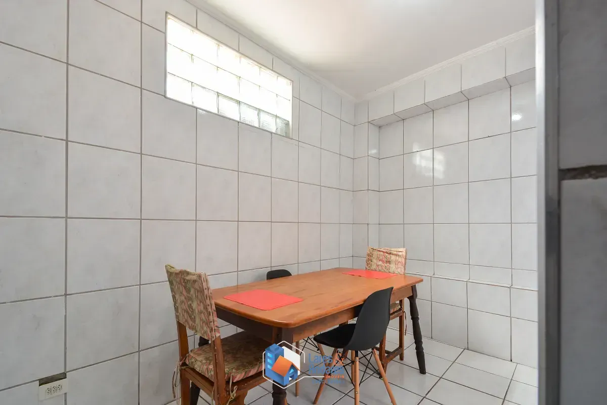 Imagem Casa de vila para venda em Cambuci com 3 quartos, sendo 3 suítes, 200m²