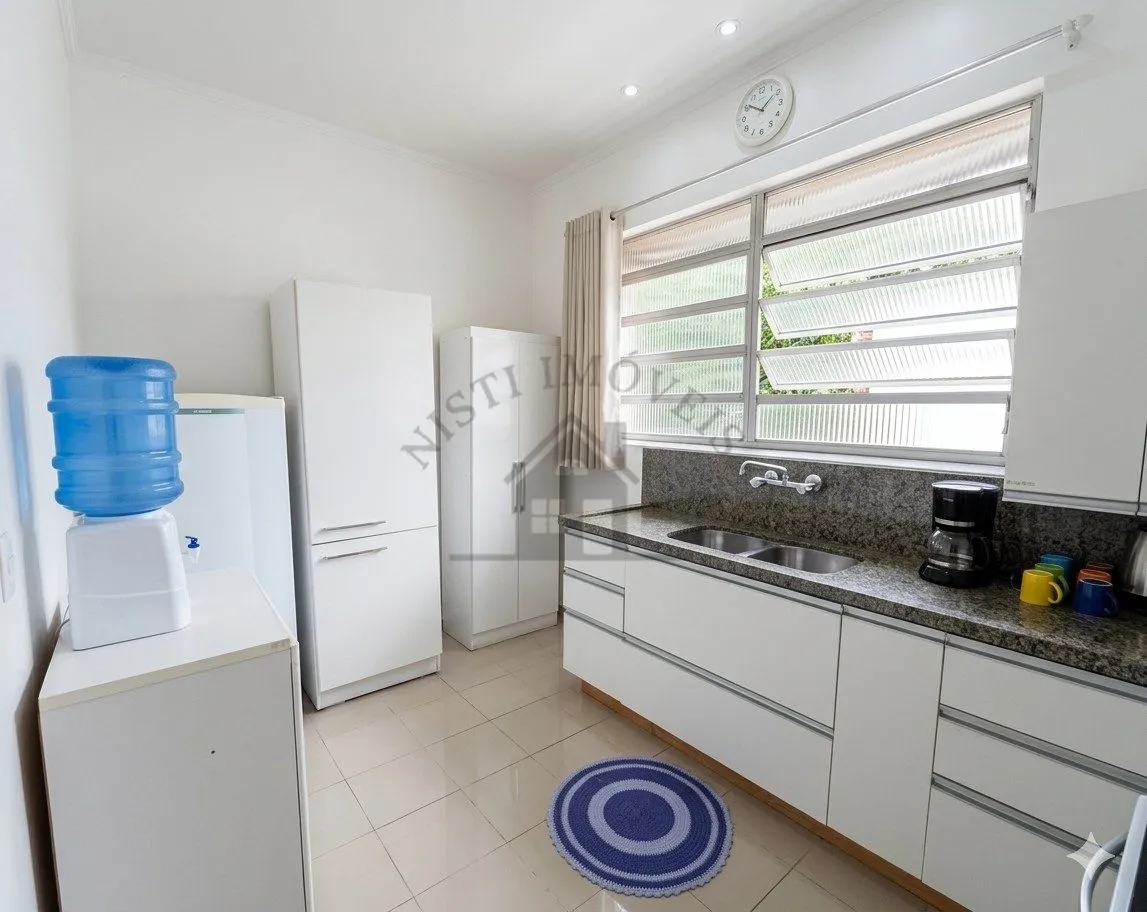 Imagem Casa 6 quartos para Venda no bairro Jardim São Pedro em Porto Alegre