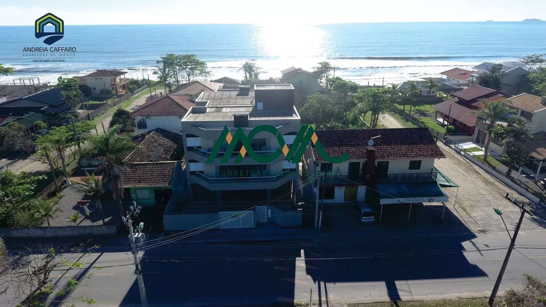 Imagem --- APARTAMENTO em Itapoá, localizado na Avenida Brasil n.° 1815 - Ap.104, com DUAS VAGAS de garag...