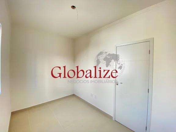 Imagem Linda casa à venda com 2 dormitórios sendo 1 suíte por R$ 660.000,00