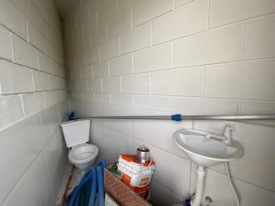 Imagem CASA COM PISCINA, CHURRASQUEIRA E ACEITA FINANCIAMENTO BANCÁRIO NO JARDIM SUARÃO EM ITANHAÉM