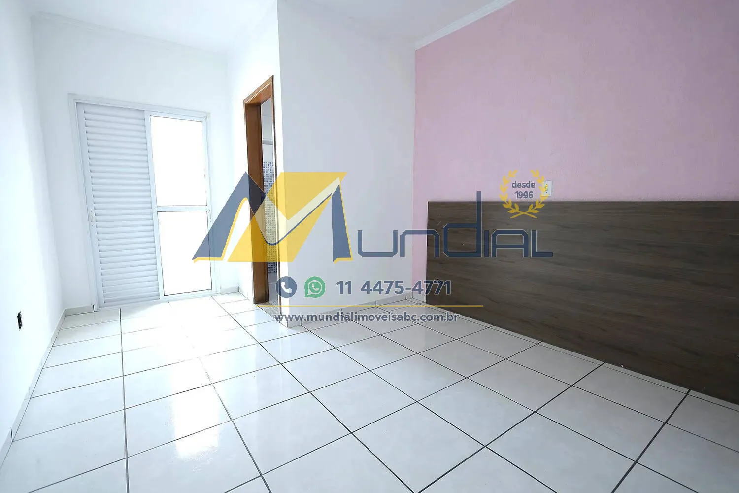 Imagem CASA À VENDA COM 115 M², 3 DORMITÓRIOS E 2 VAGAS - JARDIM EUROPA