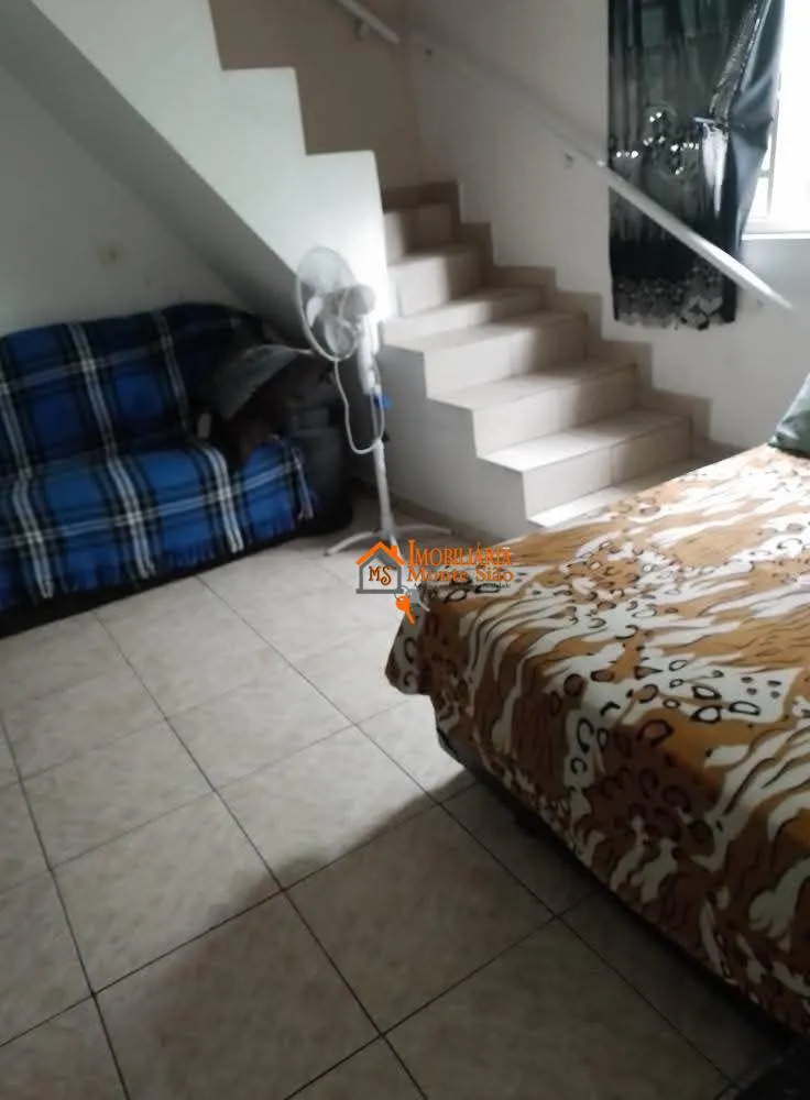 Imagem Sobrado com 3 dormitórios à venda, 210 m² por R$ 270.000 - Morros - Guarulhos/SP