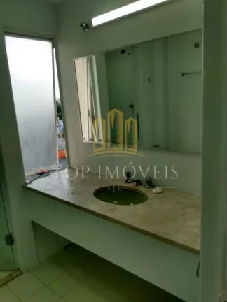 Imagem Oportunidade Única! Apartamento de 3 Dormitórios em Localização Privilegiada Se você busca espaço, conforto e praticidade, este apartamento é a escolha perfeita!