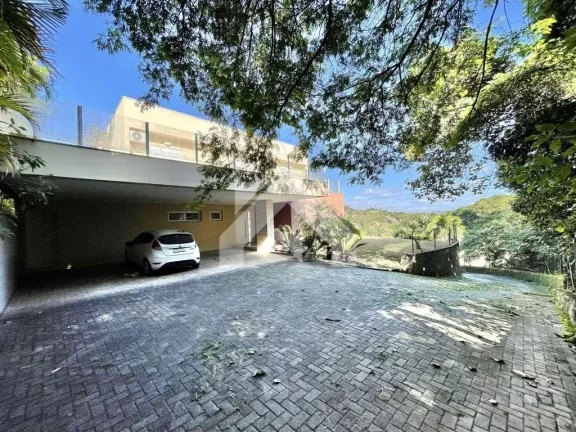 Imagem Casa de Condomínio em Pousada dos Bandeirantes - Carapicuíba