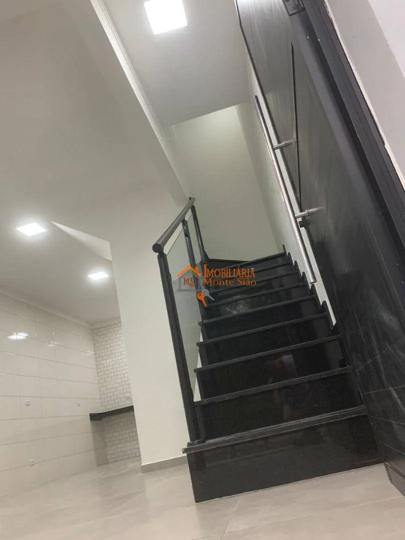 Imagem Sobrado com 3 dormitórios à venda, 107 m² por R$ 749.000,00 - Jardim do Triunfo - Guarulhos/SP