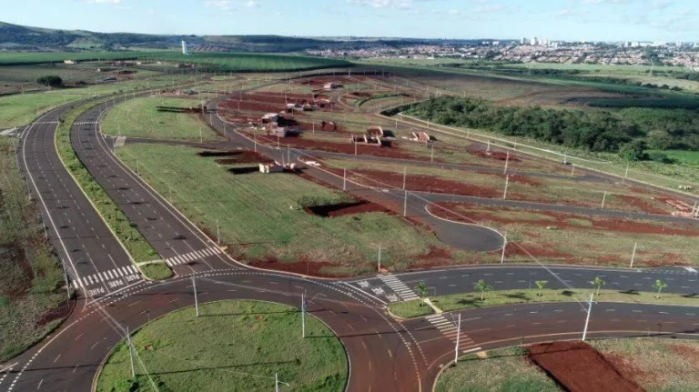 Imagem Terreno para Venda em Limeira / SP no bairro Residencial Colinas do Engenho I