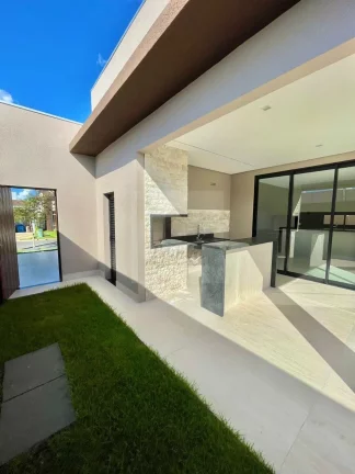 Imagem Luxuosa casa em condomínio à venda em Várzea Grande-MT, bairro Mirante do Pary: 3 quartos, 3 suítes, 3 salas, 5 banheiros, 4 vagas, 230m².