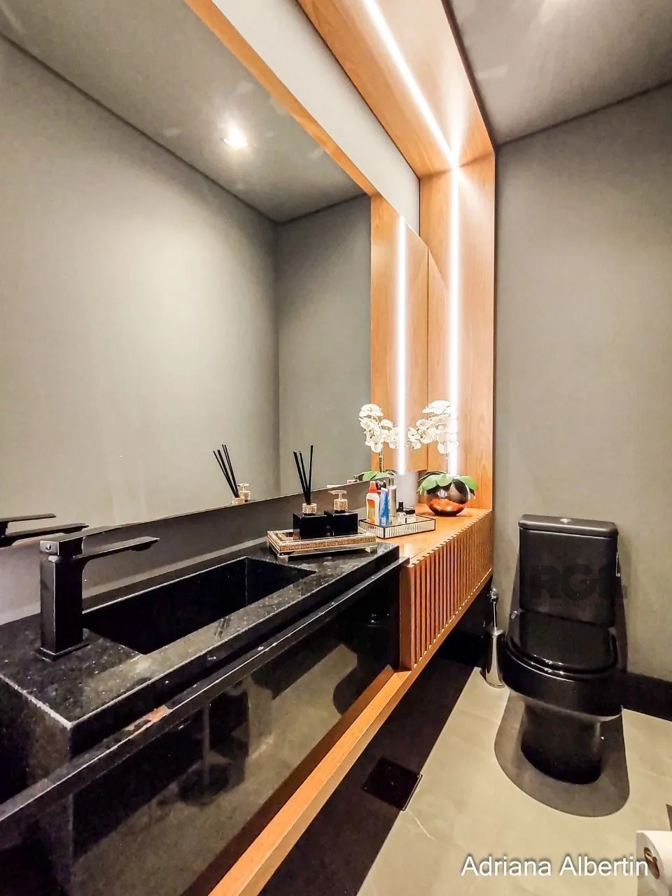 Imagem Casa Condominio para Venda - 287.21m², 3 dormitórios, sendo 3 suites, 2 vagas - Alphaville