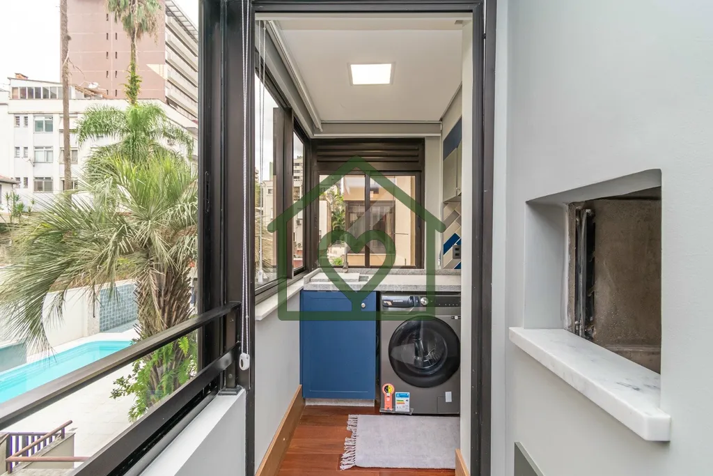 Imagem Apartamento mobiliado e decorado para alugar no bairro Mont Serrat, próximo ao Parcão. Com 45m2, c...