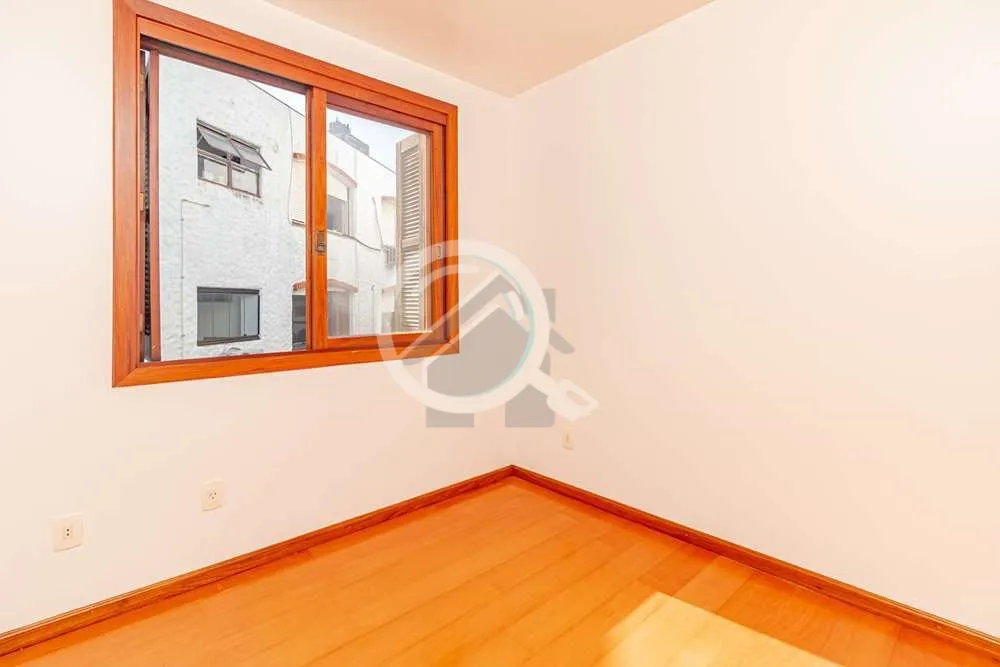 Imagem Encontre seu novo lar em Petrópolis! Imagine morar em um apartamento incrível na Rua Sinimbu, 28, ...