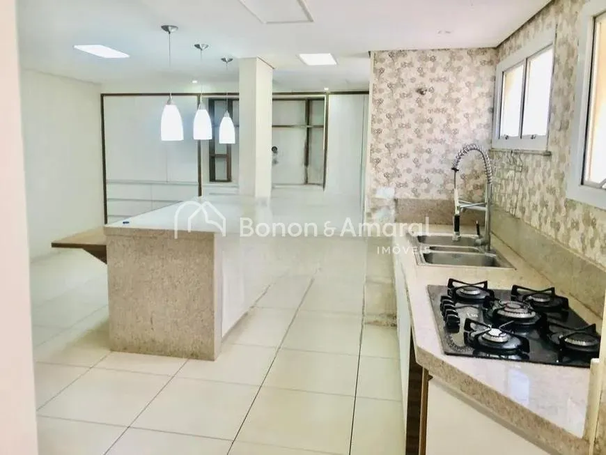 Imagem Apartamento de Alto Padrão à Venda no Cambuí - 330 m² com 4 Quartos e Lazer Completo