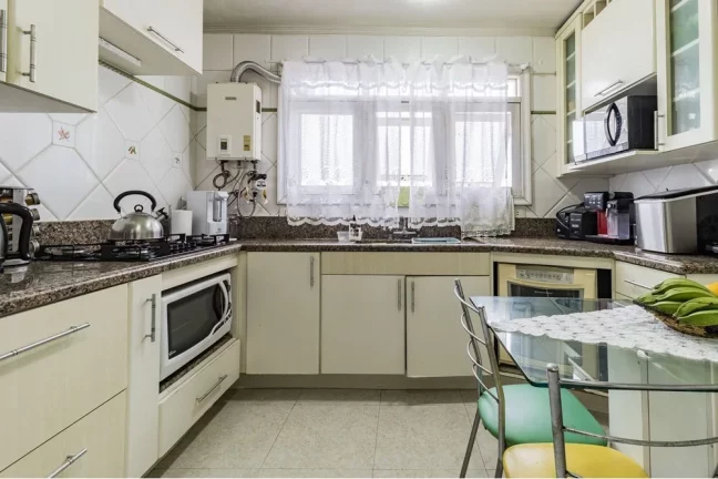 Imagem Casa para venda no bairro Santo Antônio em Porto Alegre