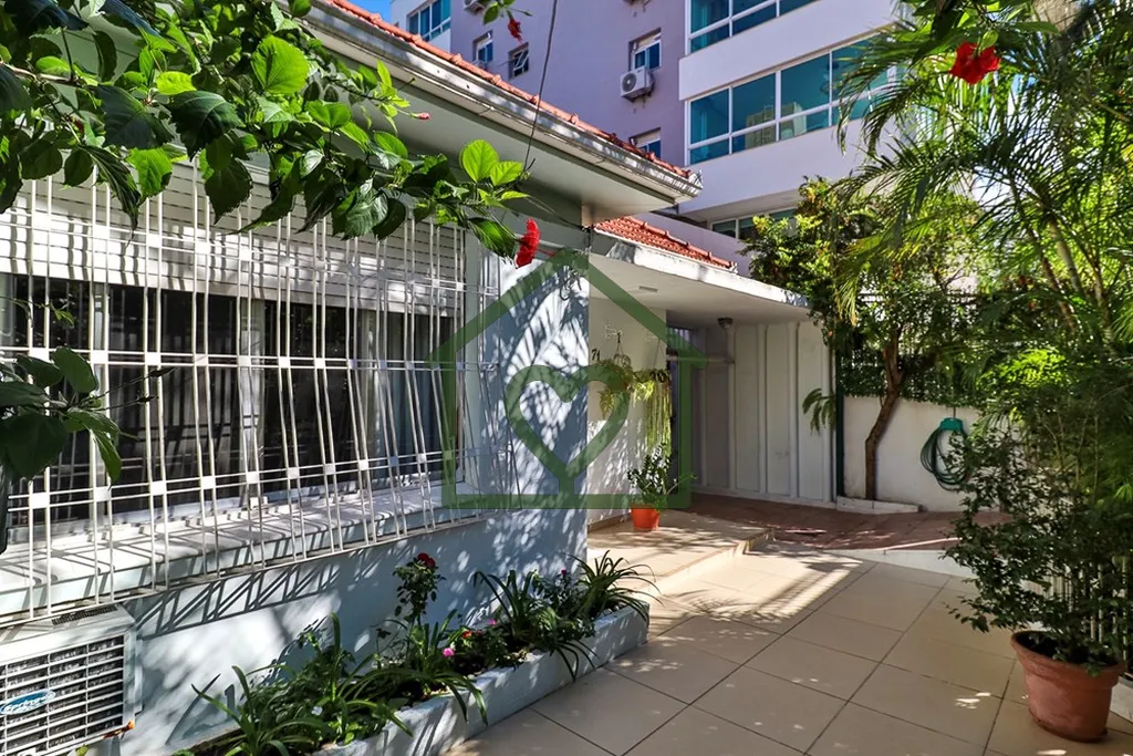 Imagem Casa com 4 dormitórios e 5 vagas no bairro Passo DAreia 
 
Casa com 180m² de área privativa, em t...