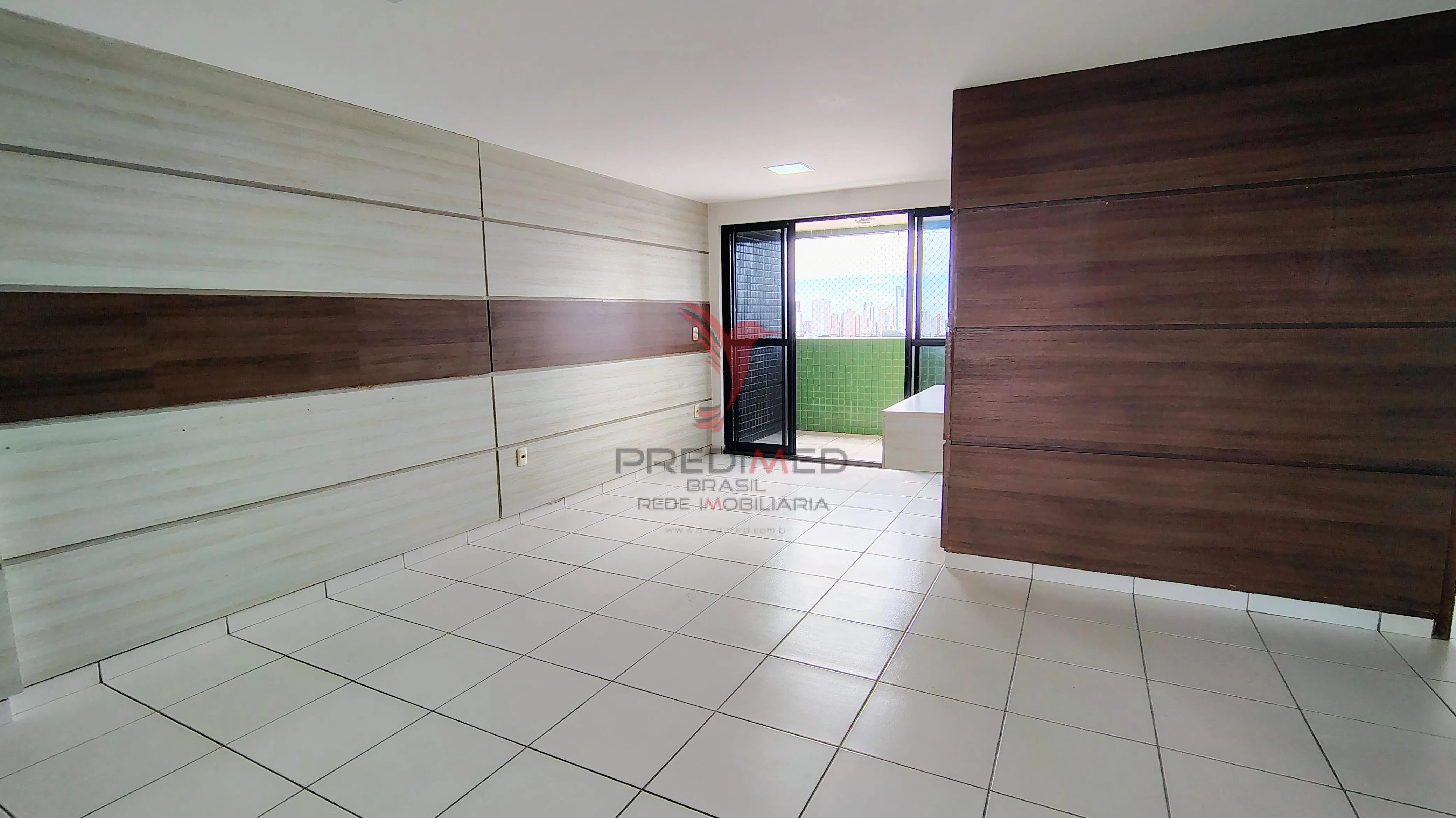 Imagem Lindo apartamento no Bairro dos Estados,andar alto, Varanda com vista mar à venda