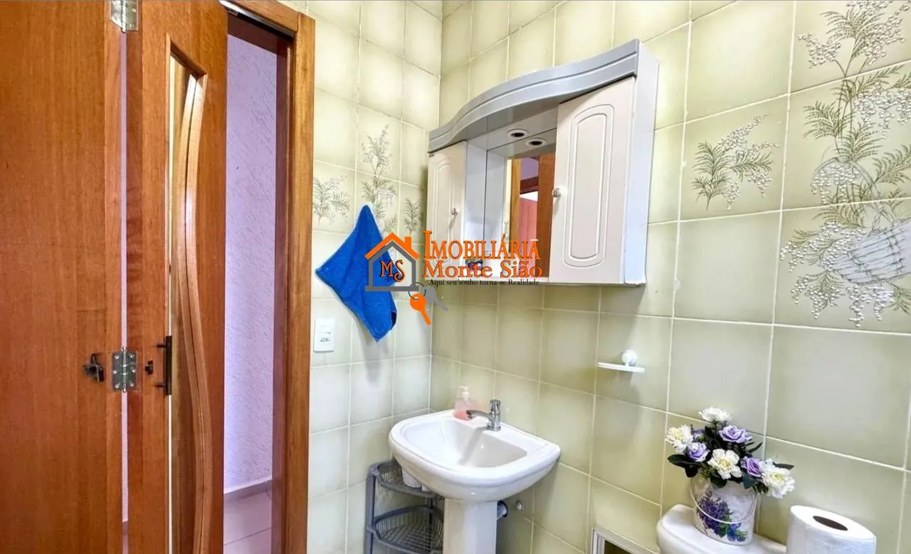 Imagem Sobrado com 3 dormitórios à venda, 168 m² por R$ 795.000 - Jardim Rosa de Franca - Guarulhos/SP