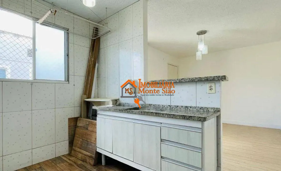 Imagem Apartamento com 2 dormitórios à venda, 45 m² por R$ 234.000 - Água Chata - Guarulhos/SP
