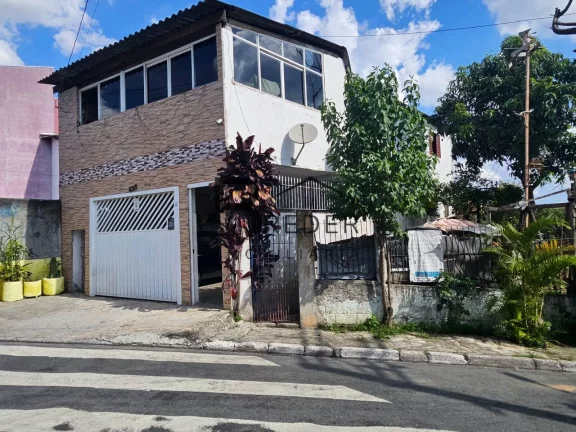 Sobrado comercial e res na Av Egilio Vitorello Carapicuiba Jd Maria Beatriz em Estrada Egílio Vitorello