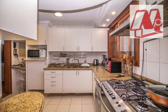 Imagem No bairro Boa Vista, casa em condomínio com 3 suites e vagas.