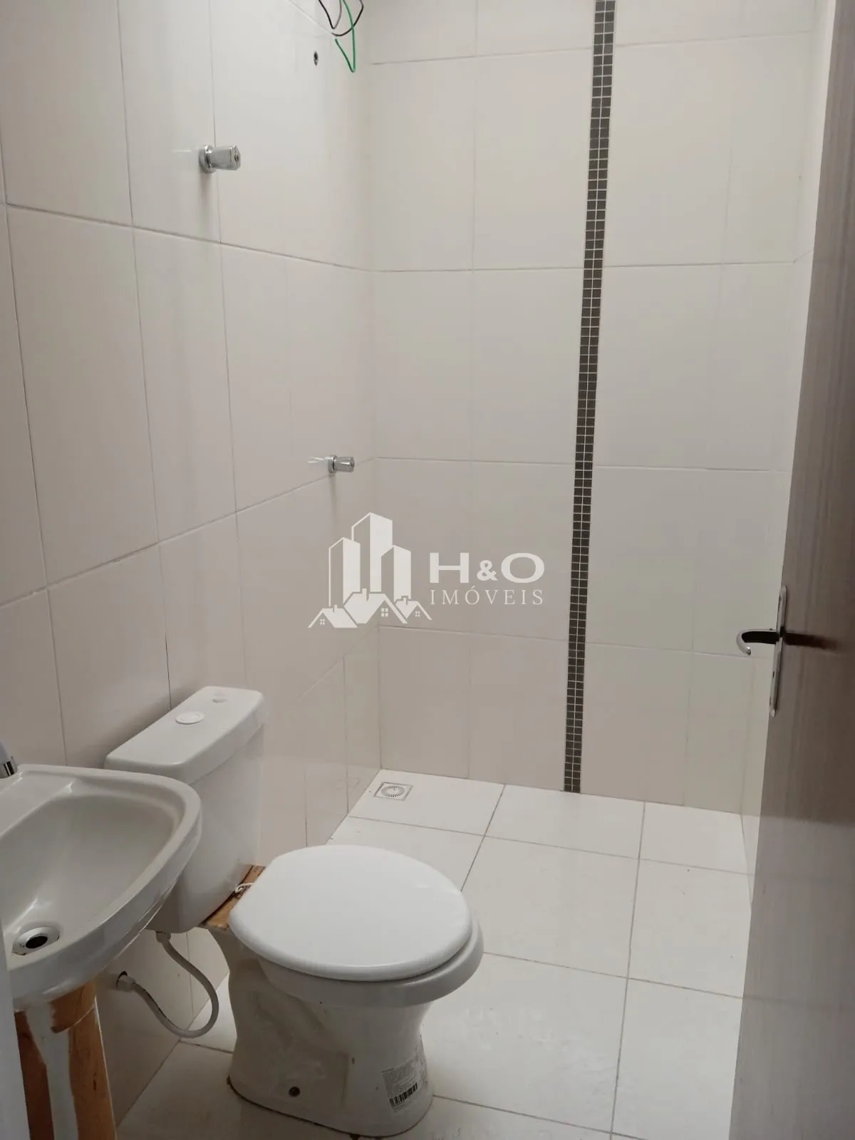 Imagem EXCELENTE OPORTUNIDADE - SOBRADO FRONTAL À VENDA - VILA NANCY/GUAIANAZES