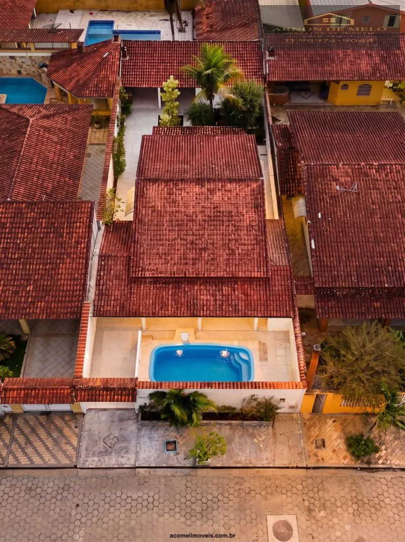 Imagem Casas no Litoral para venda em Itanhaem no bairro Cibratel II