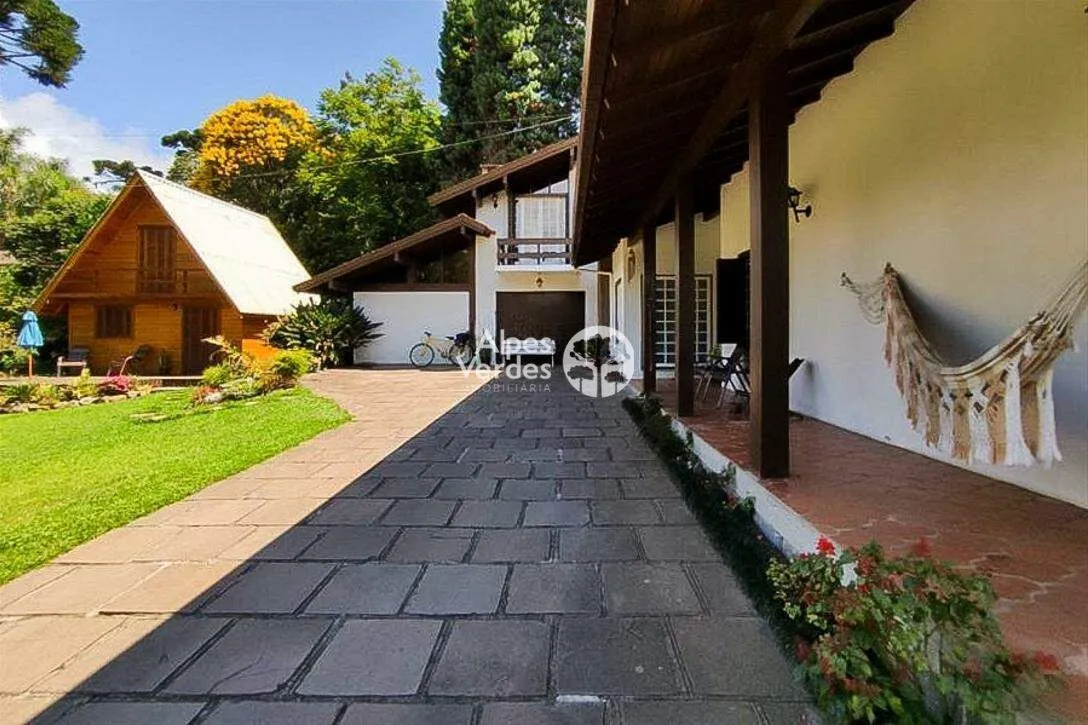 Imagem Vende - se Casa na Vila Suzana, com 03 dormitórios