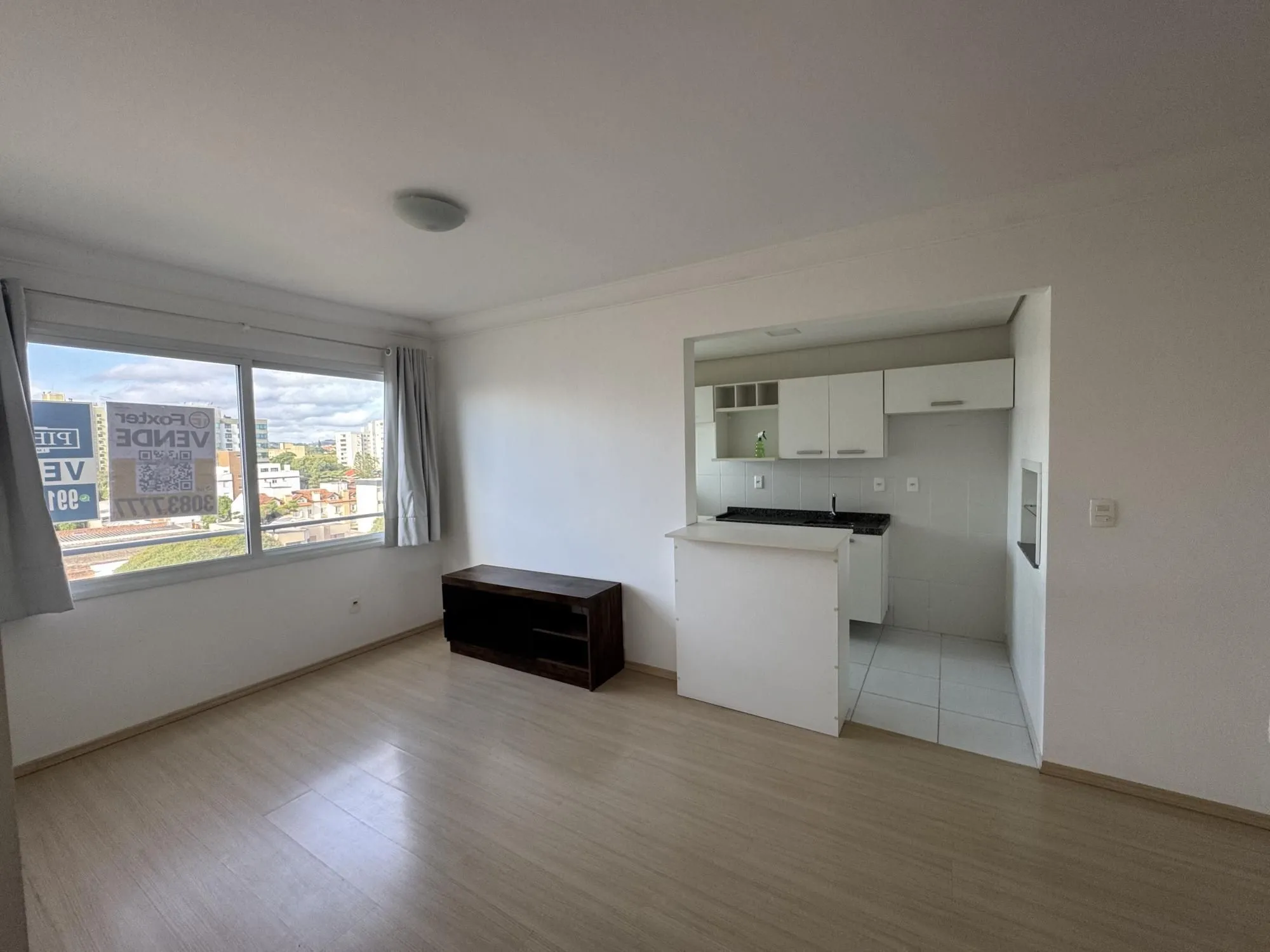 Imagem Apartamento em andar alto, posição solar norte/nascente, com excelente iluminação e ventilação natural.
