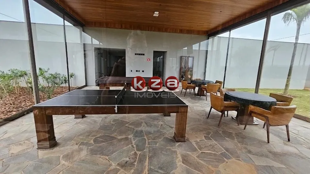 Imagem Terreno de 2.100 m² à venda no Condomínio Portofino em Piedade-SP: Conquiste seu espaço exclusivo!