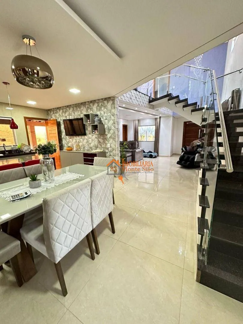 Imagem Sobrado com 3 dormitórios à venda, 300 m² por R$ 2.800.000,00 - Pindorama - Mogi das Cruzes/SP