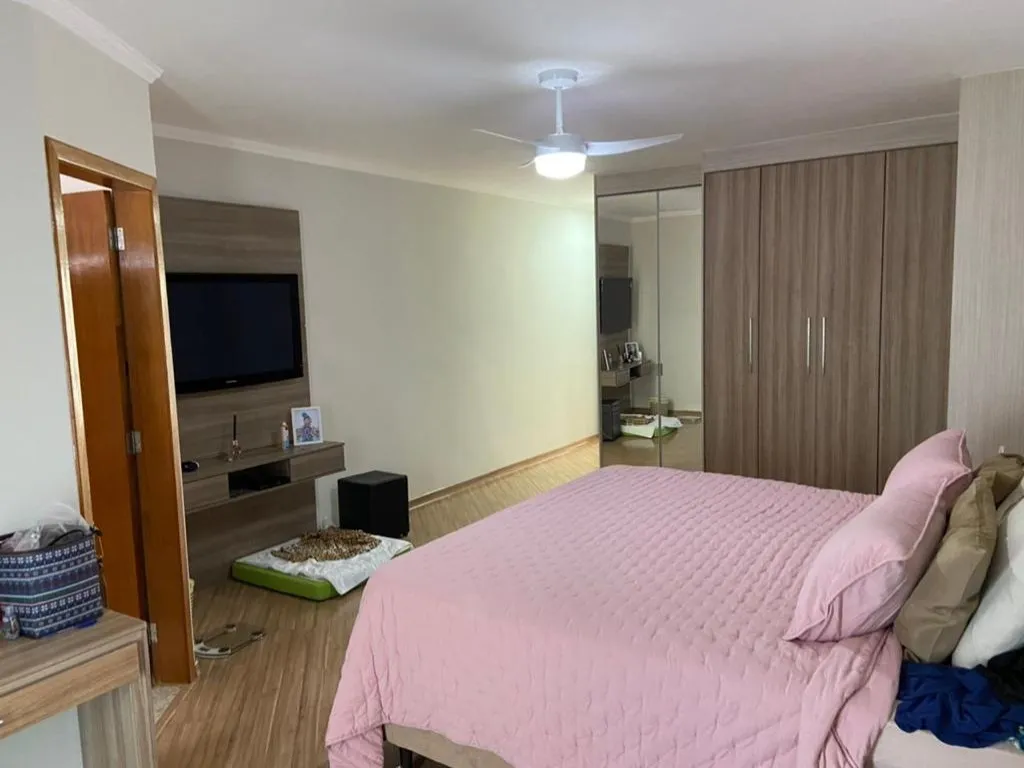 Imagem Sobrado de luxo com 4 quartos, 2 suítes e 4 vagas na Vila Alpina - Santo André-SP: Oportunidade única!