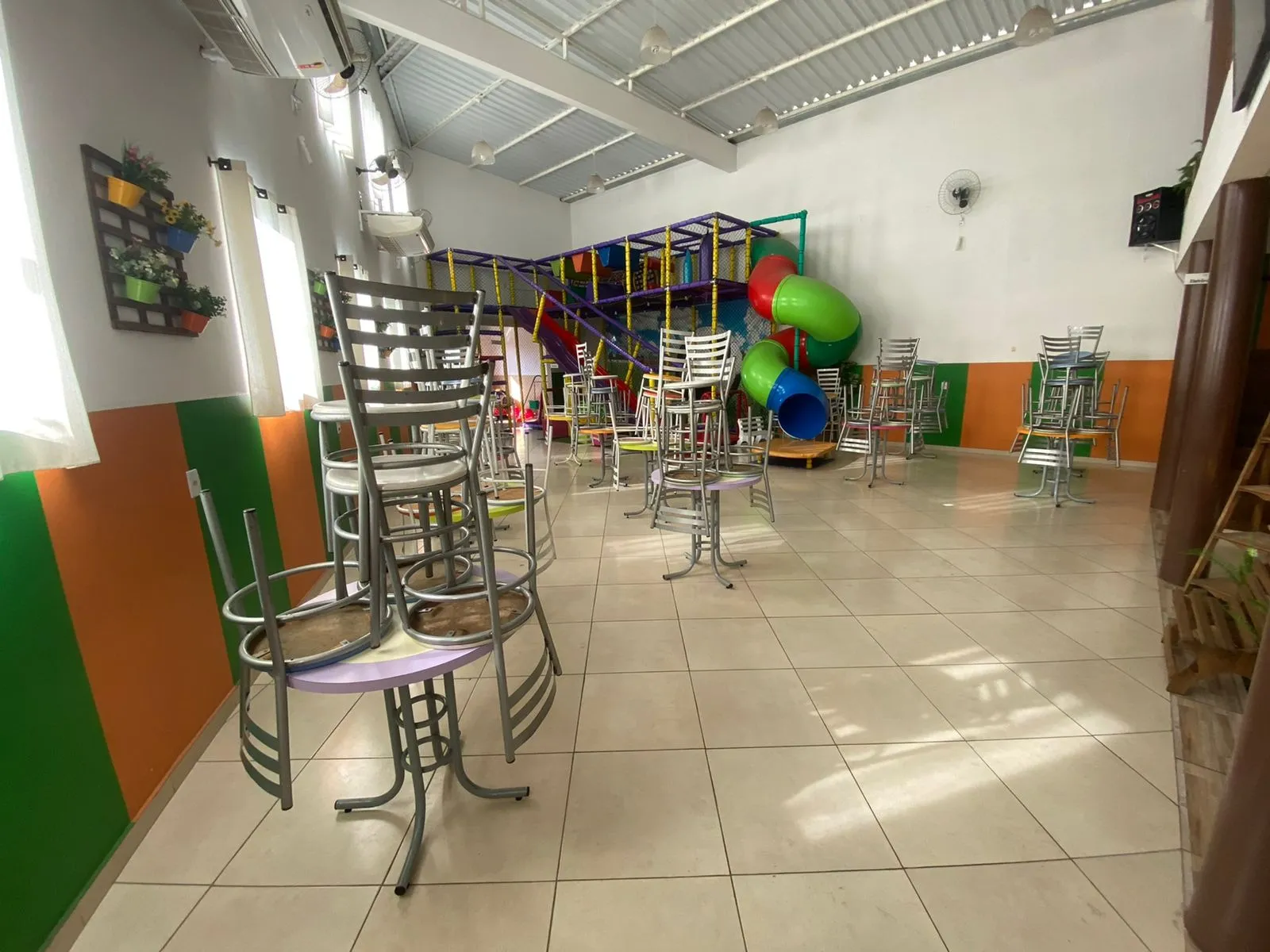 Imagem Salão e casa residencial a venda em Sorocaba-SP ótima oportunidade.