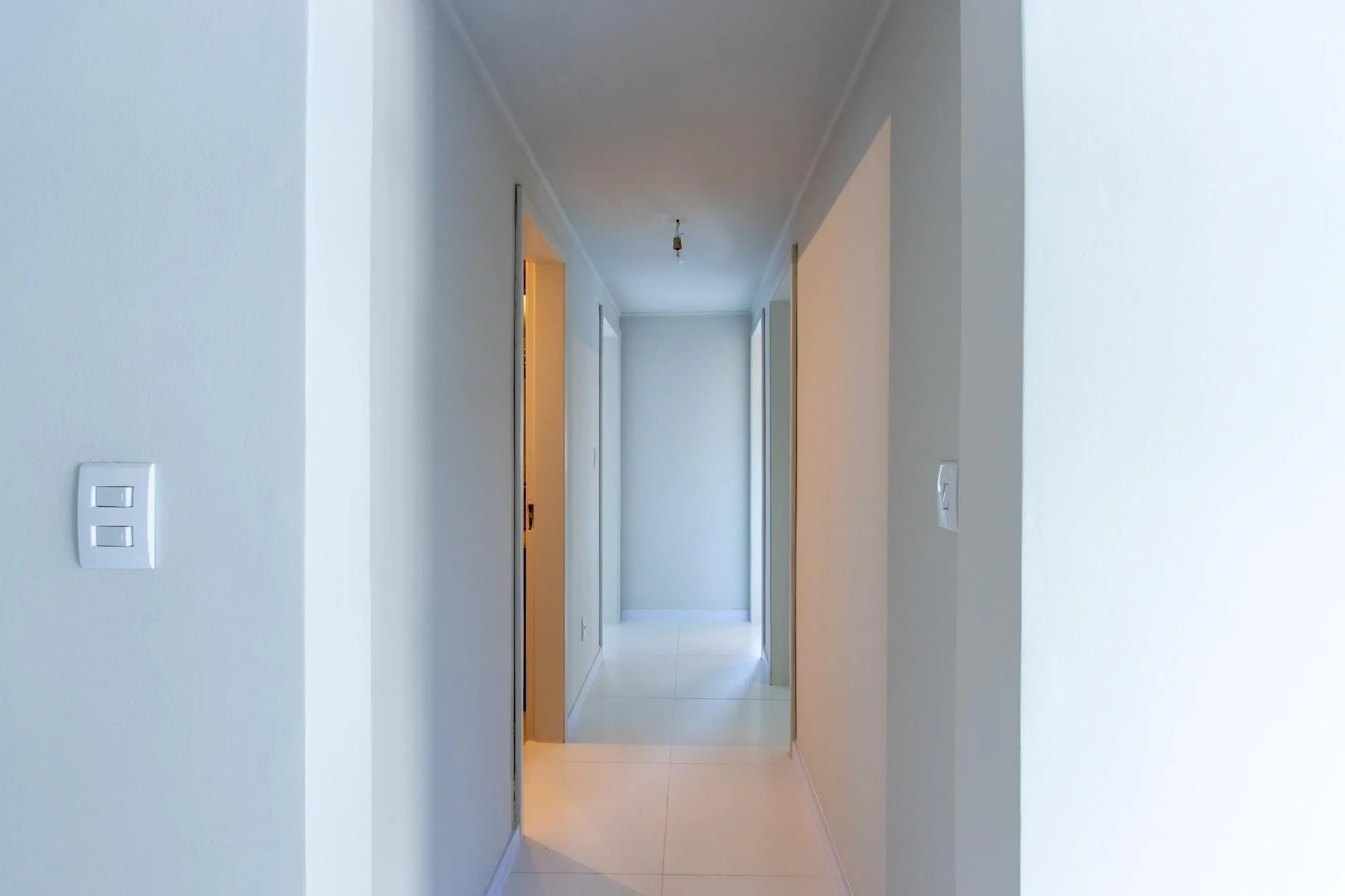 Imagem Apartamento 3 quartos, reformado, condomínio com infraestrutura - Bairro Cristal