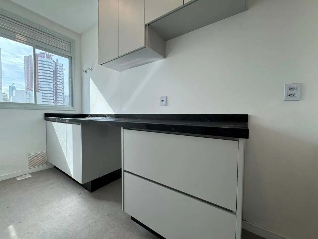 Imagem Apartamento com vista para o mar à venda com 142.65m2 por R$ 3.520.000,00