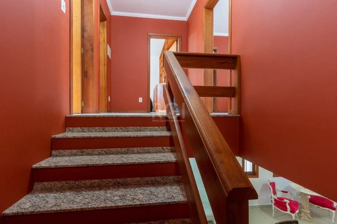 Imagem Casa para Venda - 247m², 3 dormitórios, sendo 1 suites, 4 vagas - Vila Nova