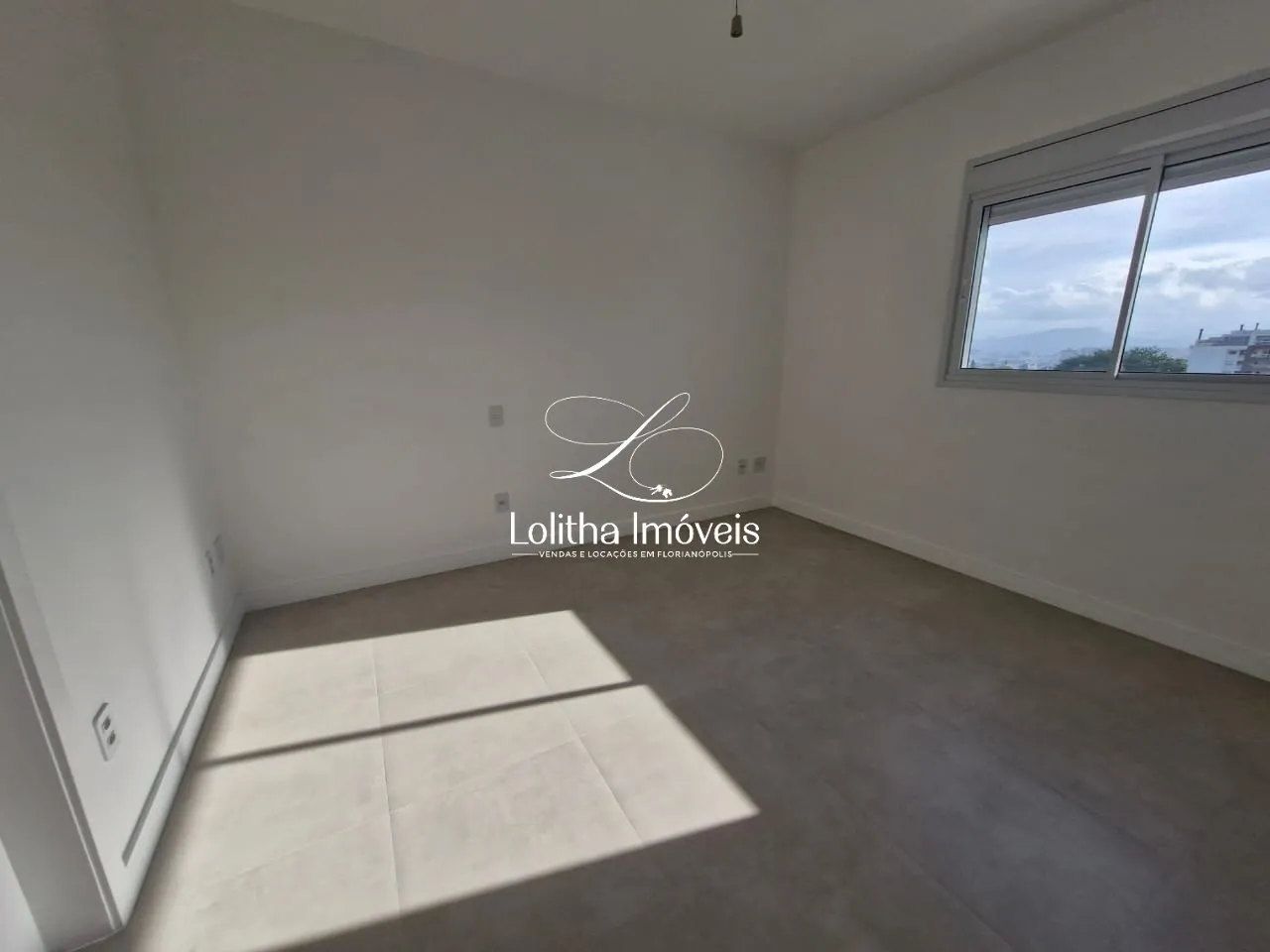Imagem APARTAMENTO NOVO À VENDA COM CHURRASQUEIRA E VISTA PANORÂMICA EM CAPOEIRAS - FLORIANÓPOLIS/SC