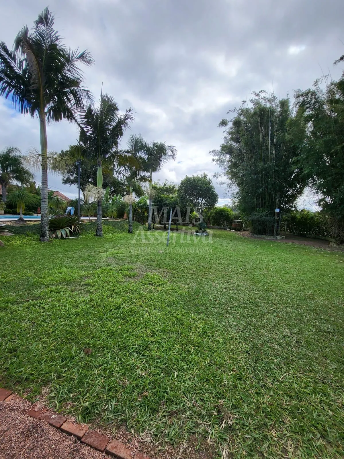 Imagem Ótimo Sítio à venda localizado no bairro Águas Claras em Viamão/RS