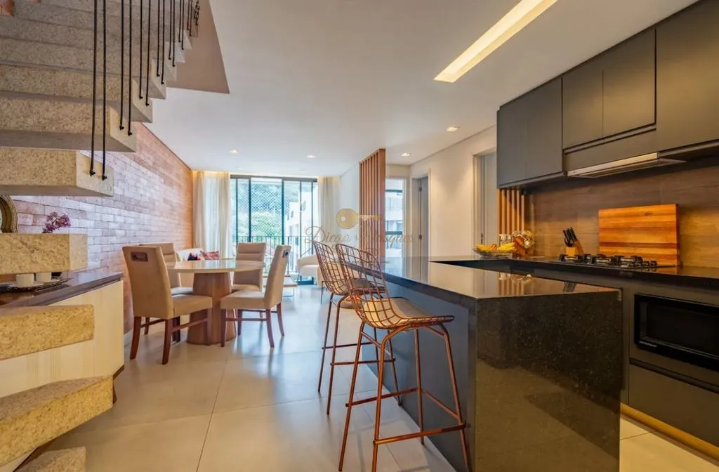 Imagem Cobertura Duplex para Venda em Petrópolis / RJ no bairro Corrêas
