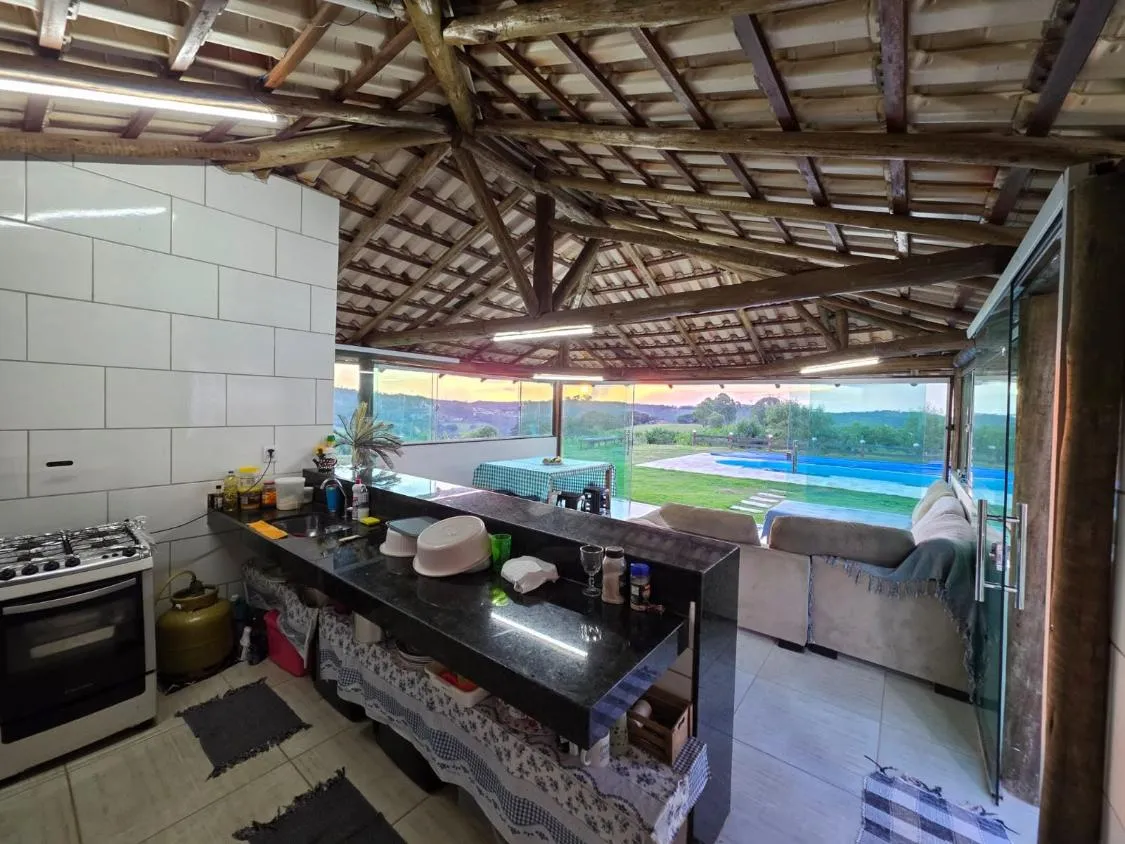 Imagem chácara belíssima a venda em Itatiaiuçu/MG , Terreno amplo com aprox. 2.500m²