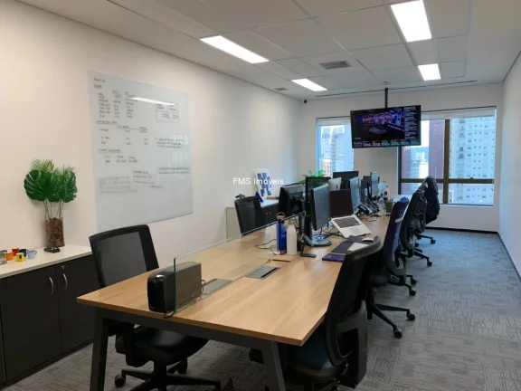 Imagem Conjunto Comercial para locação de 335m² no Itaim Bibi mobiliado