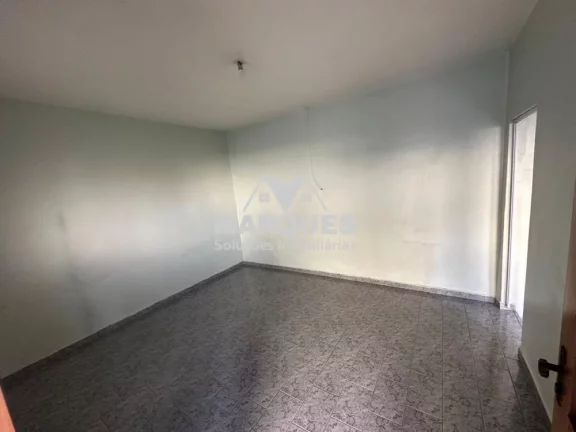Imagem Imóvel c/ 2 casas em terreno de 435m2